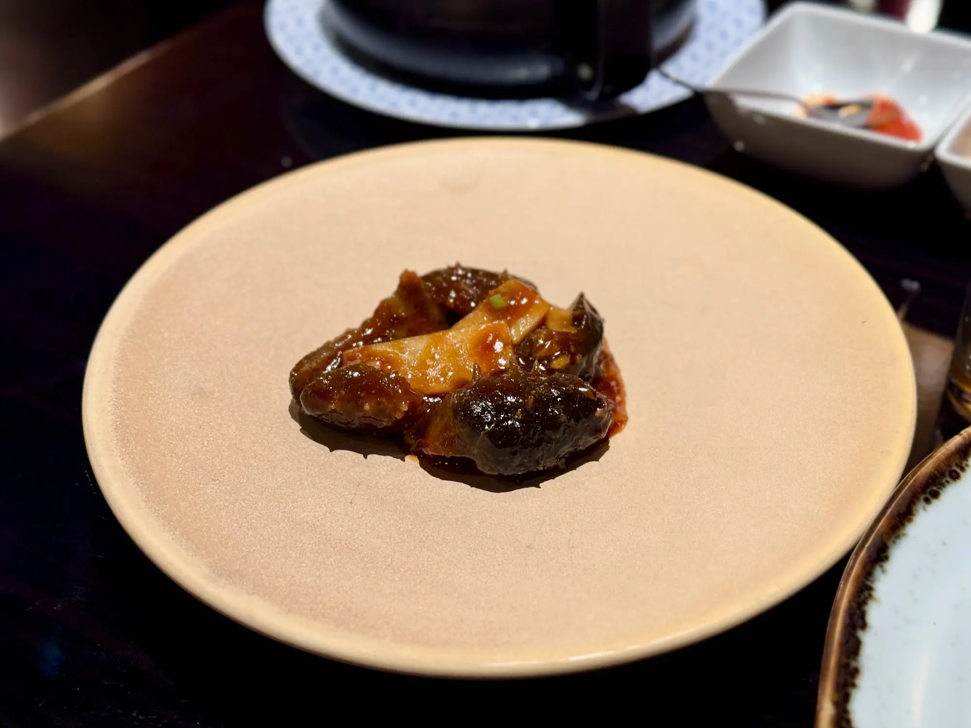 샥스핀. 그리고 해삼. 동시 등장