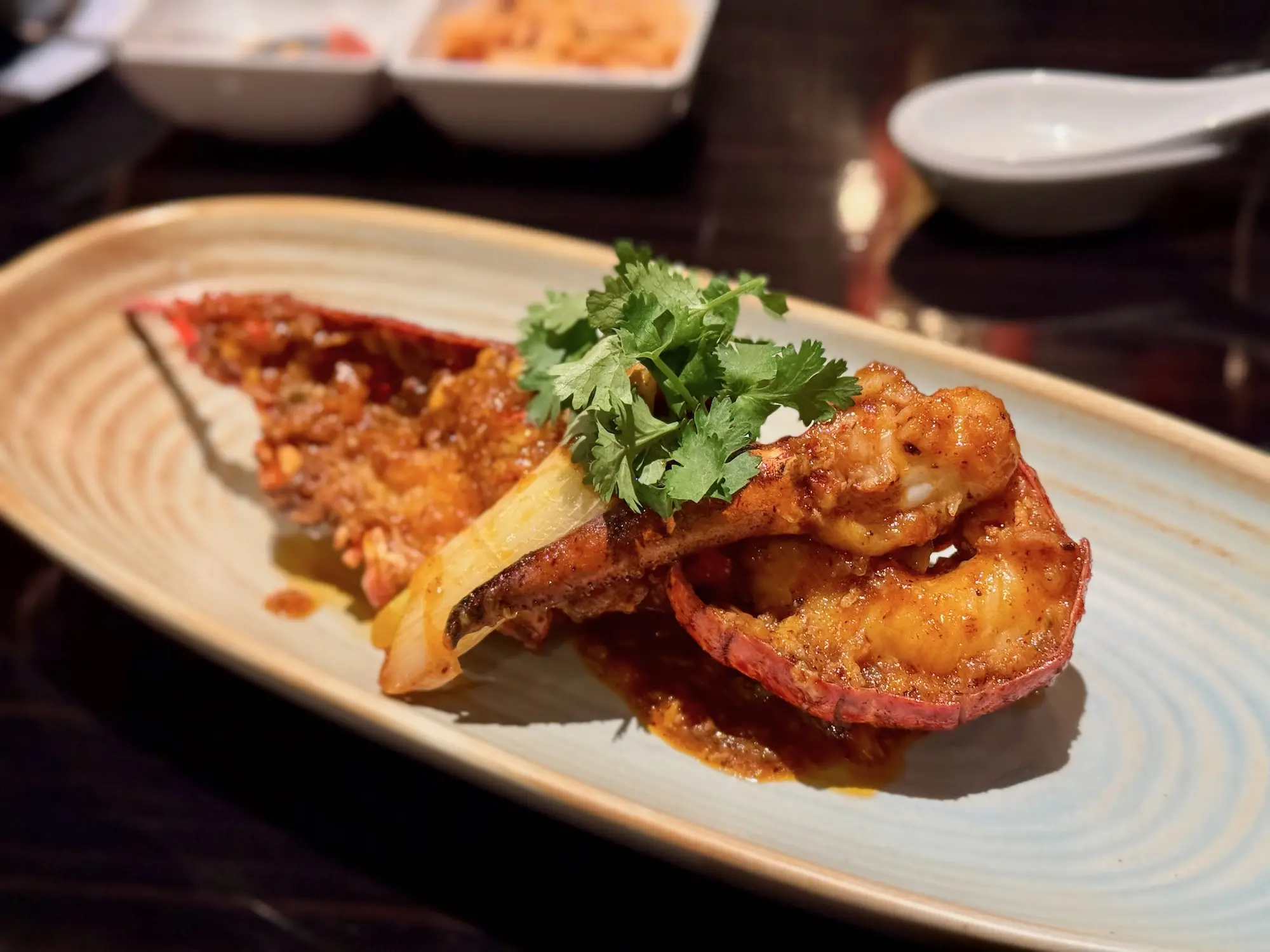 싱가포르가 눈앞에 펼쳐지는 바닷가재