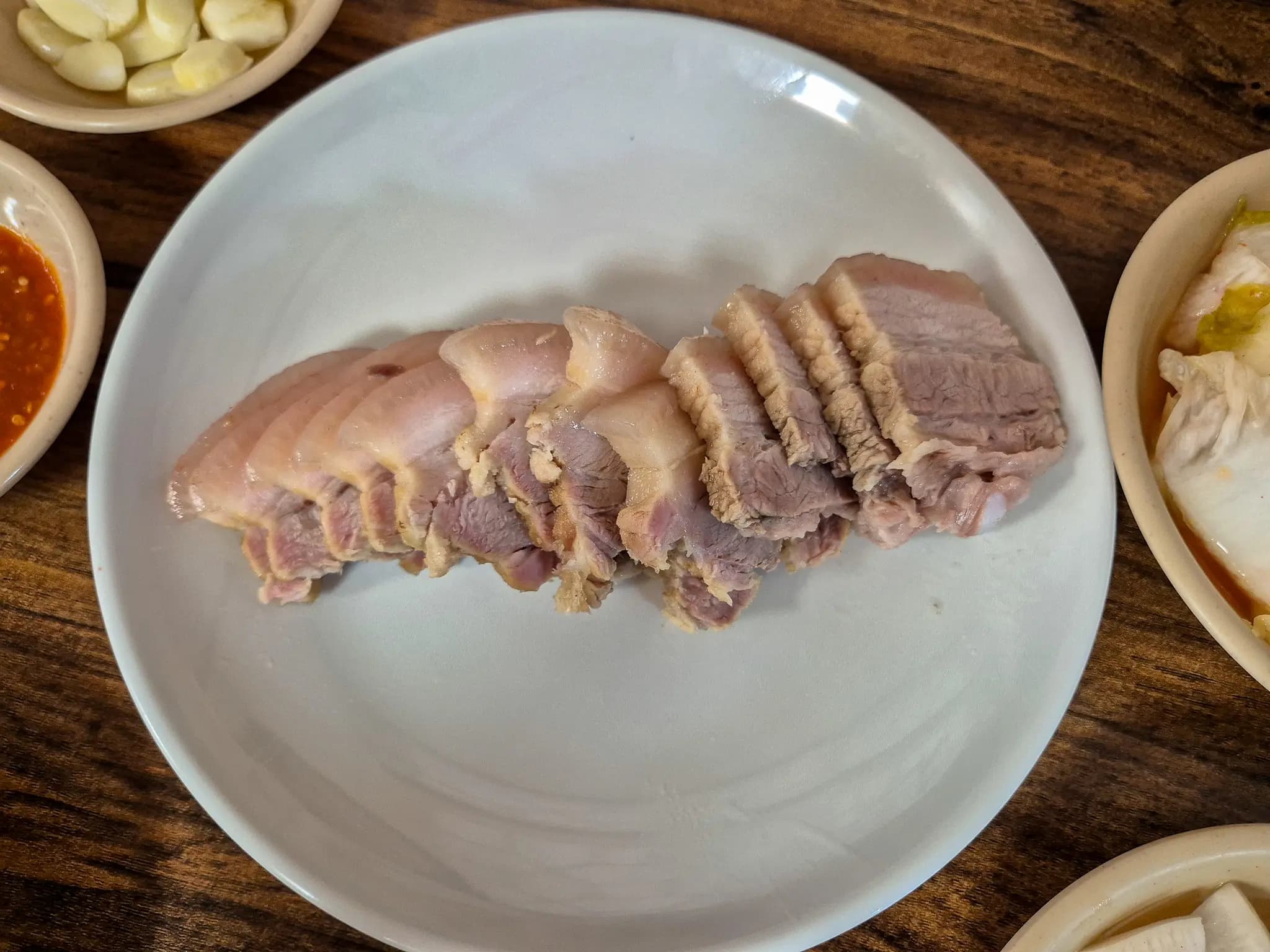 점점 작아져가는 제육